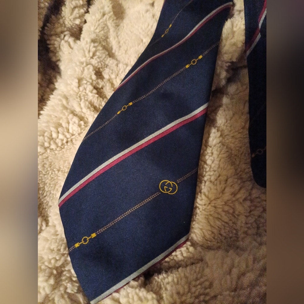Vintage Gucci Silk Tie 100% Silk – Striped Equestrian Bit Horsebit Pattern